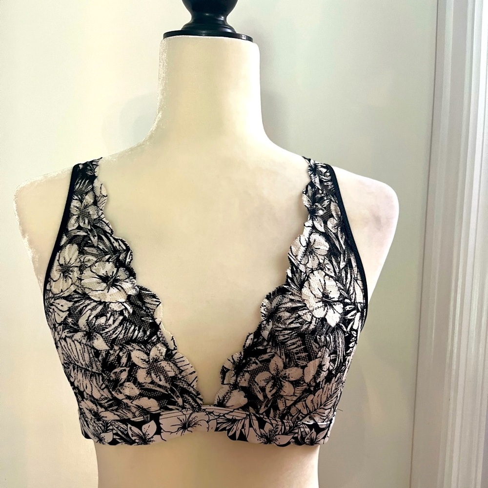 VS Pink lace bralette